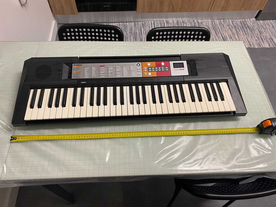 Piano Yamaha PSR-F50