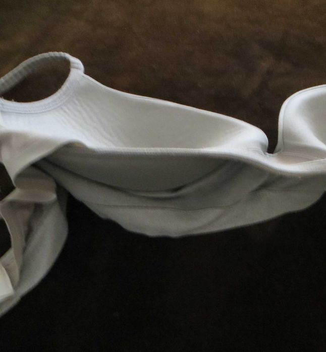 Soutian Tamanho L copa D - Marca -H&M - Copas almofadadas - Como Novo