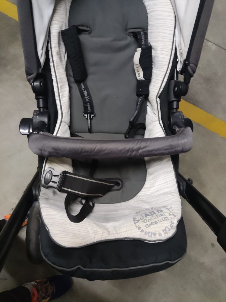 Carrinho de passeio e baby cook