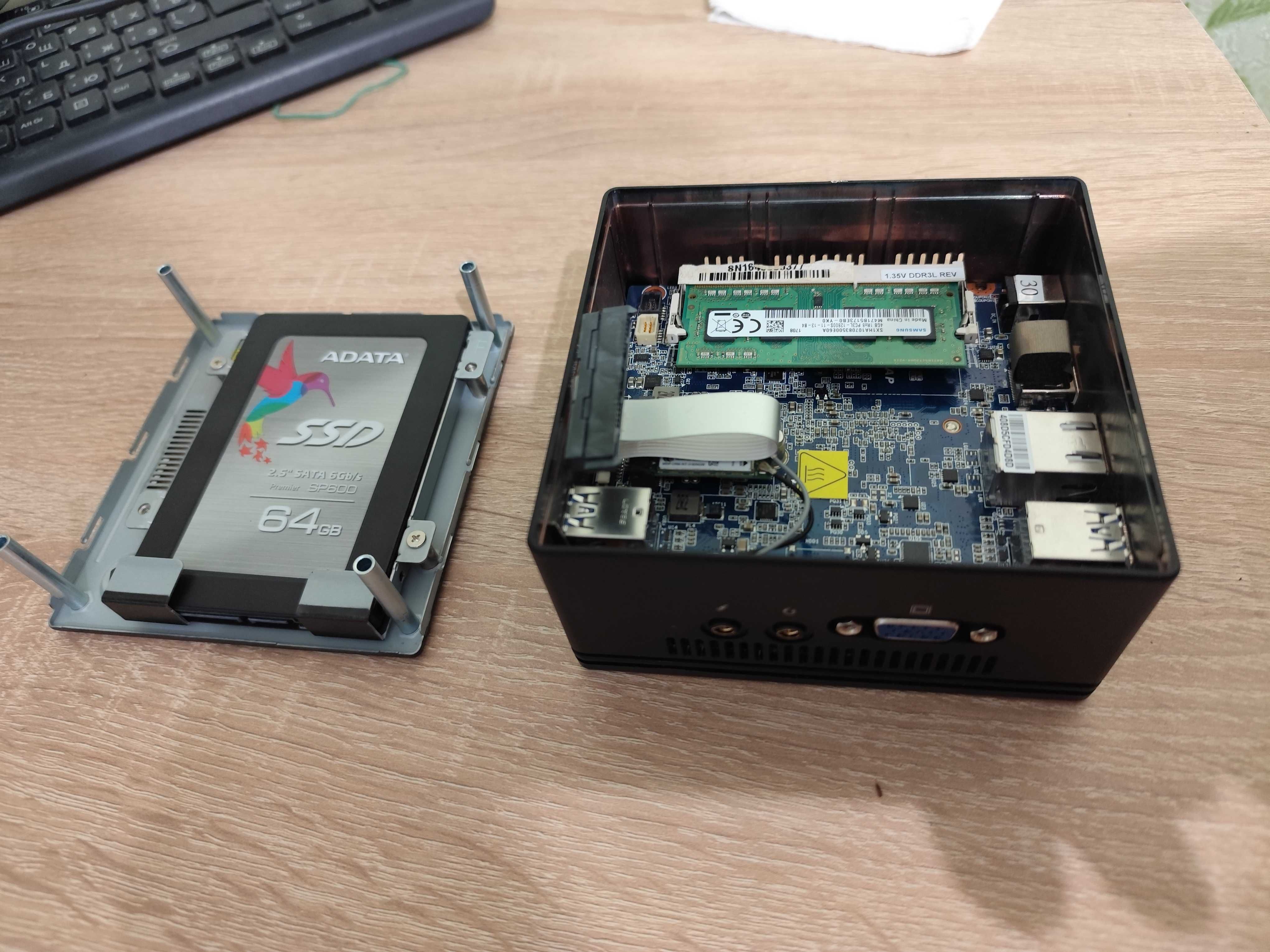 Gigabyte Brix GB-BACE-3000 cel/ddr3L/sata3/wifi+bt