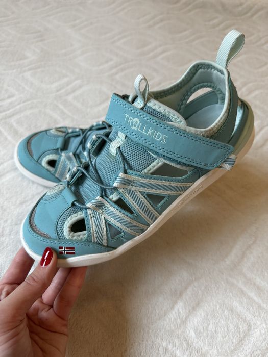 Półsandały dla dziewczynki, r 36 Trollkids