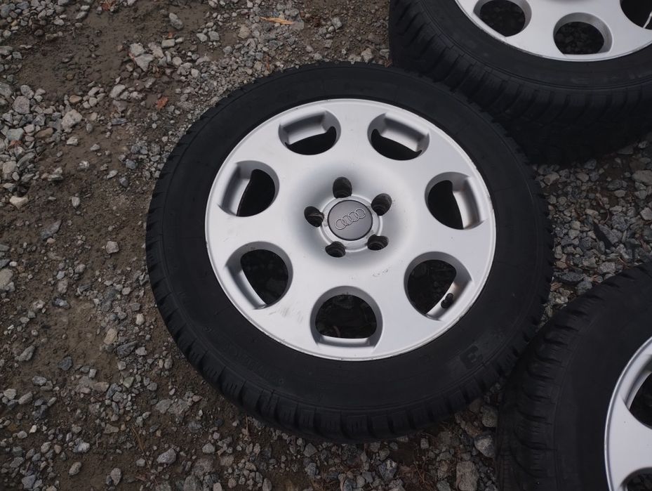 Koła zimowe 205/55/16 opony felgi 7J alufelgi audi a4 A6 a3 et42 8E0