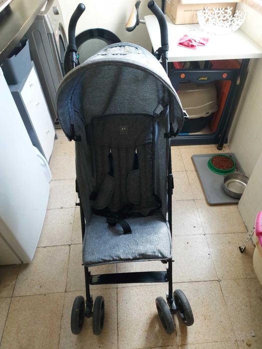 Carrinho bebé bengala Zippy Safe com protecção para a chuva