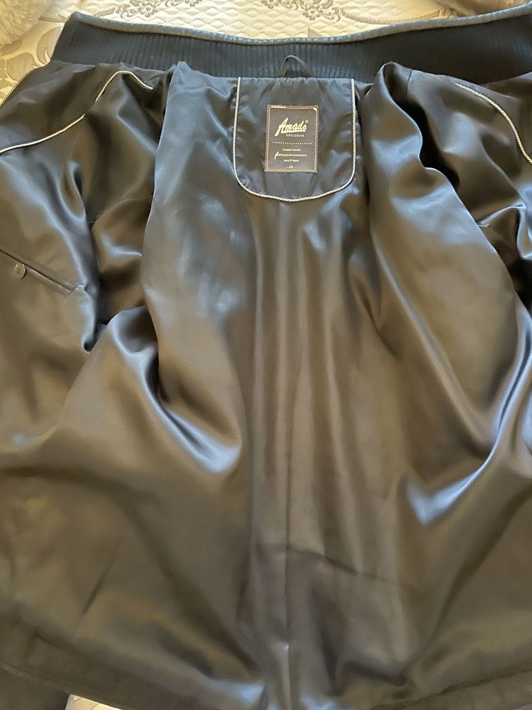 Мужская куртка практически новая демисезонная 46 размер