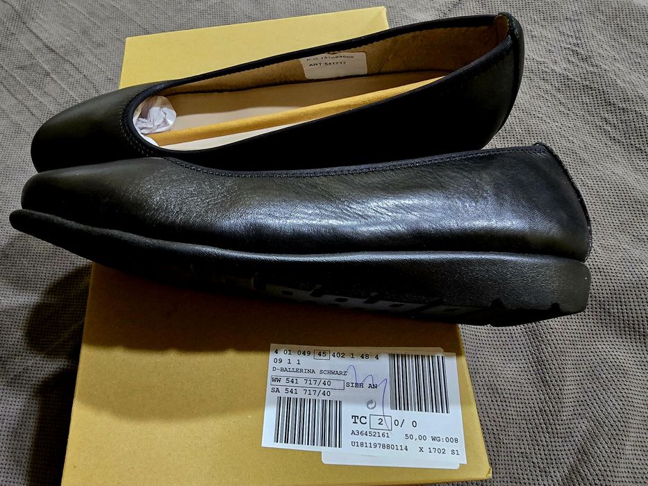 Продам туфлі балетки.Натуральна шкіра.Нові.