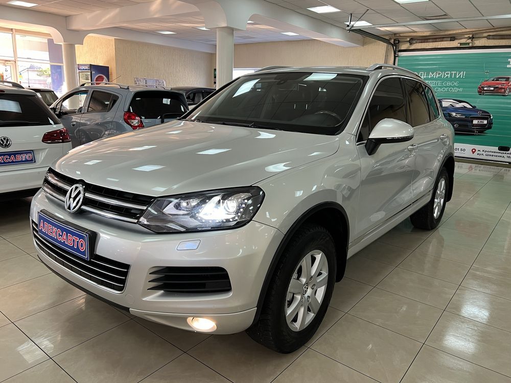 Volkswagen Touareg 4MOTION 3.0TDI V6 8АКПП 2011 р.в. (240 к.с.)