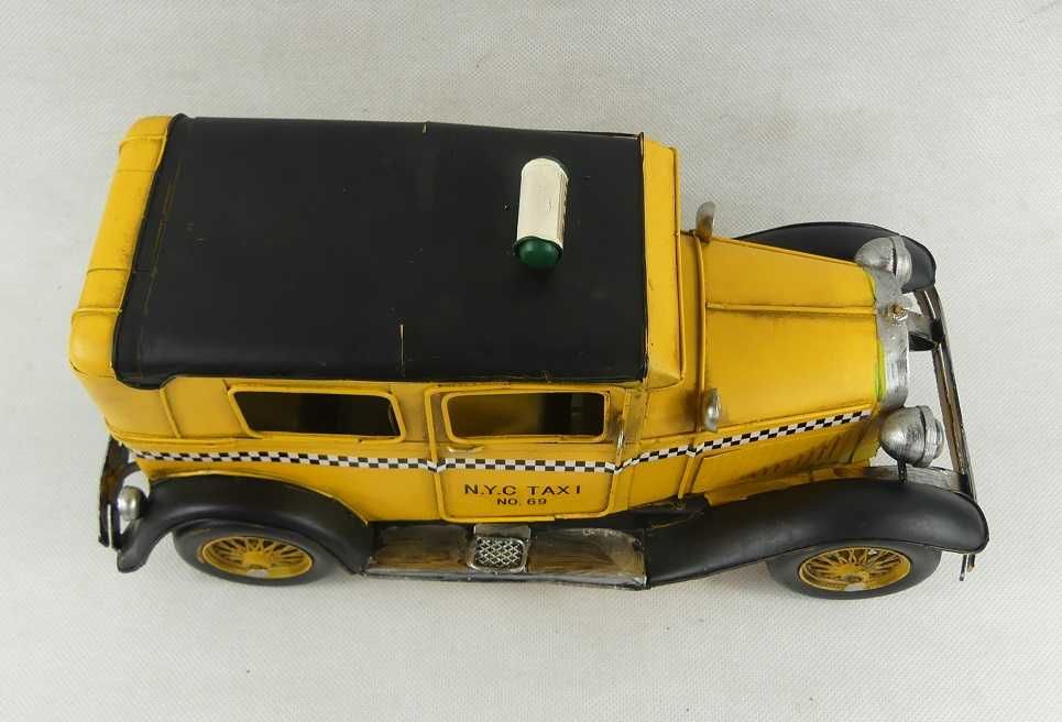 Metalowy model pojazd AUTO N.Y.C. TAXI 33 cm retro