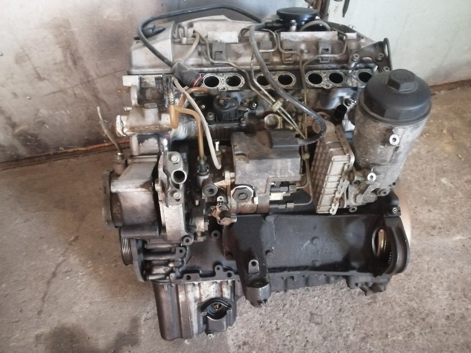 Двигун ом 604 2,2 дизель та тнвд Лукас до Мерседес w210 w202 w124