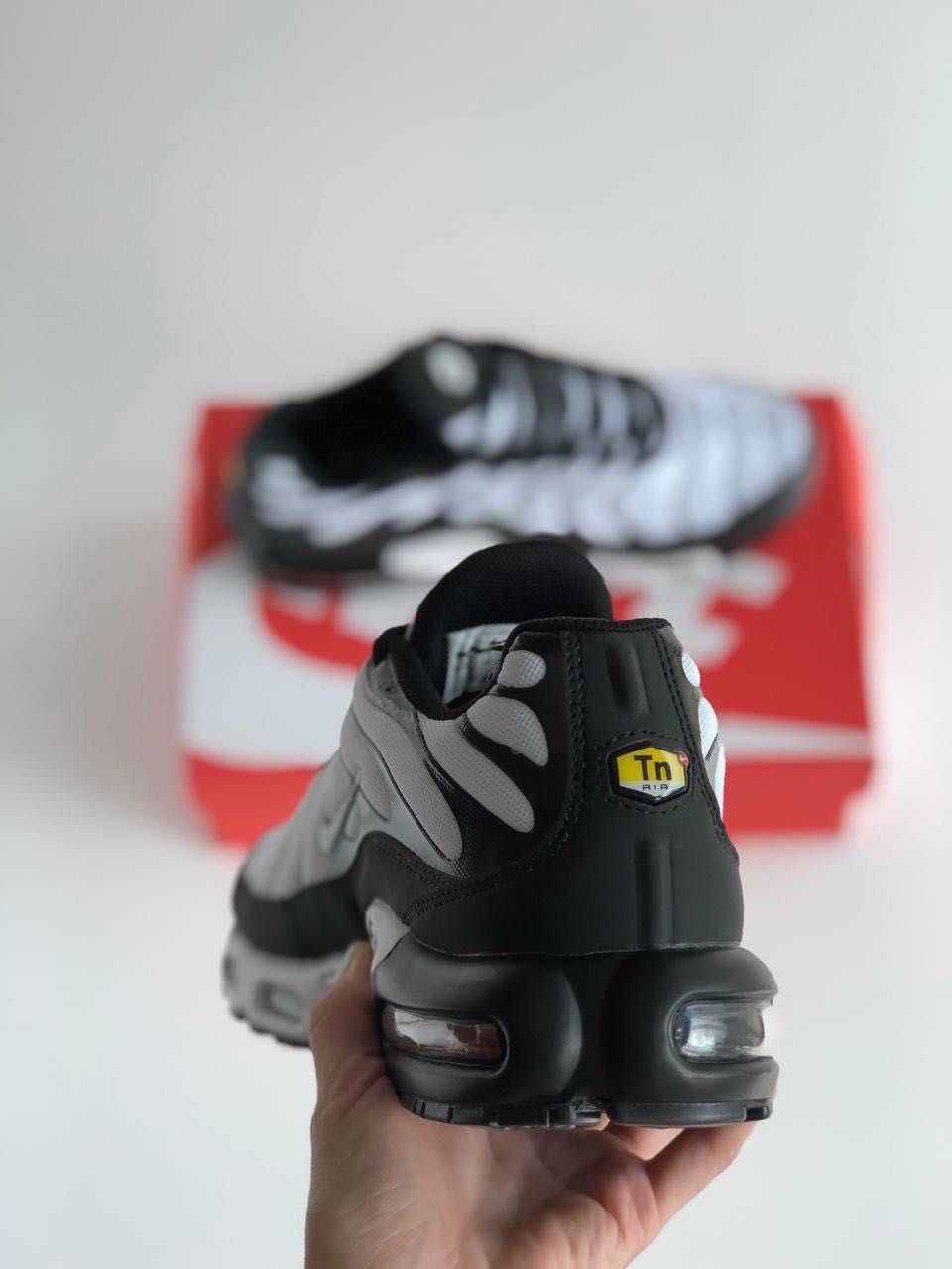 Мужские кроссовки Nike Air Max Tn Plus black&white. Размеры 40-45