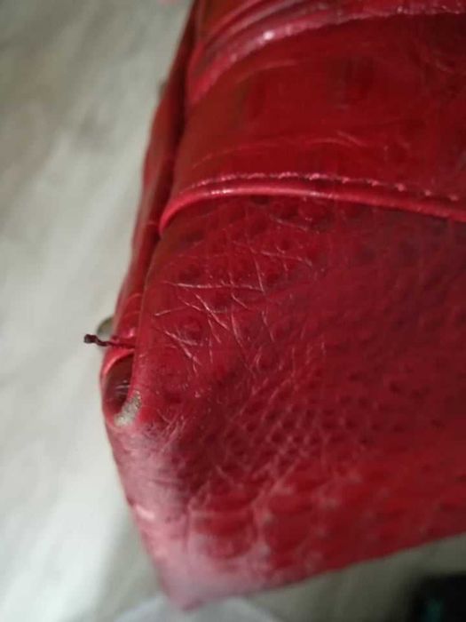 Elegancka torebka czerwona do ręki lub na ramię z paskiem