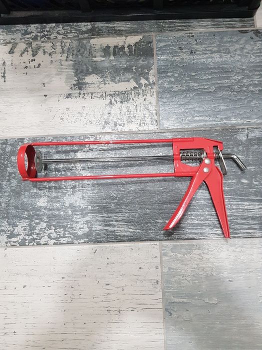 Wyciskacz pistolet do sylikonu