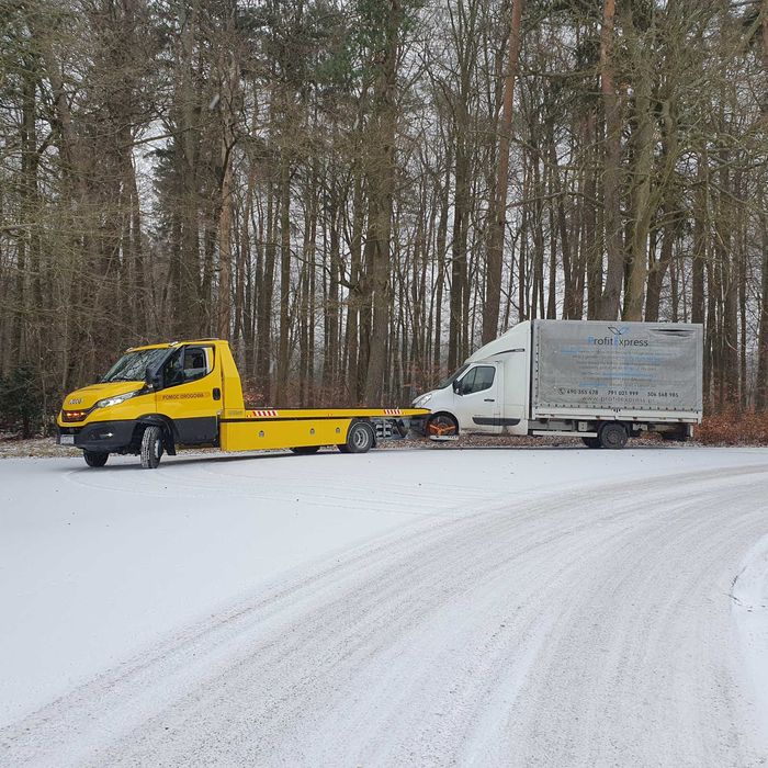 Pomoc Drogowa Laweta Złotów Okonek Szczecinek Spec-Hol Jastrowie