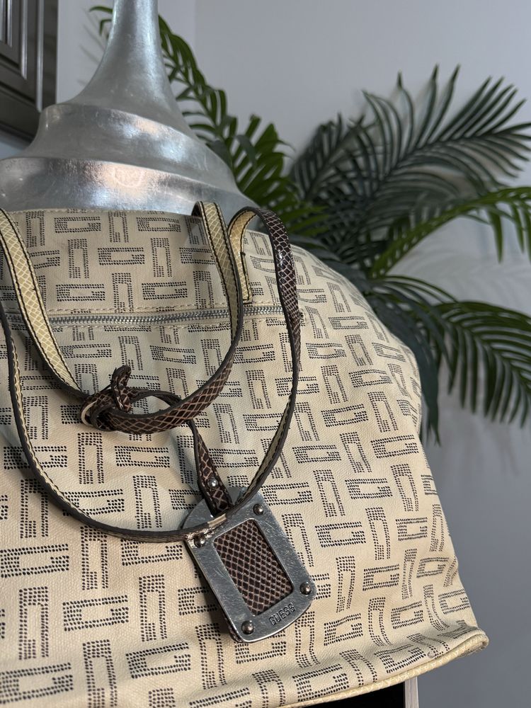 Mala GUESS grande bege