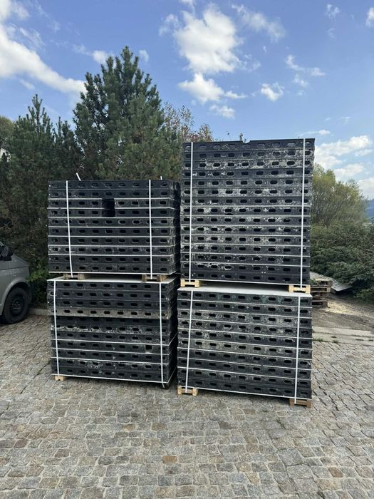 Zestaw szalunku ściennego plastikowego Peri Duo 146m2 + osprzęt