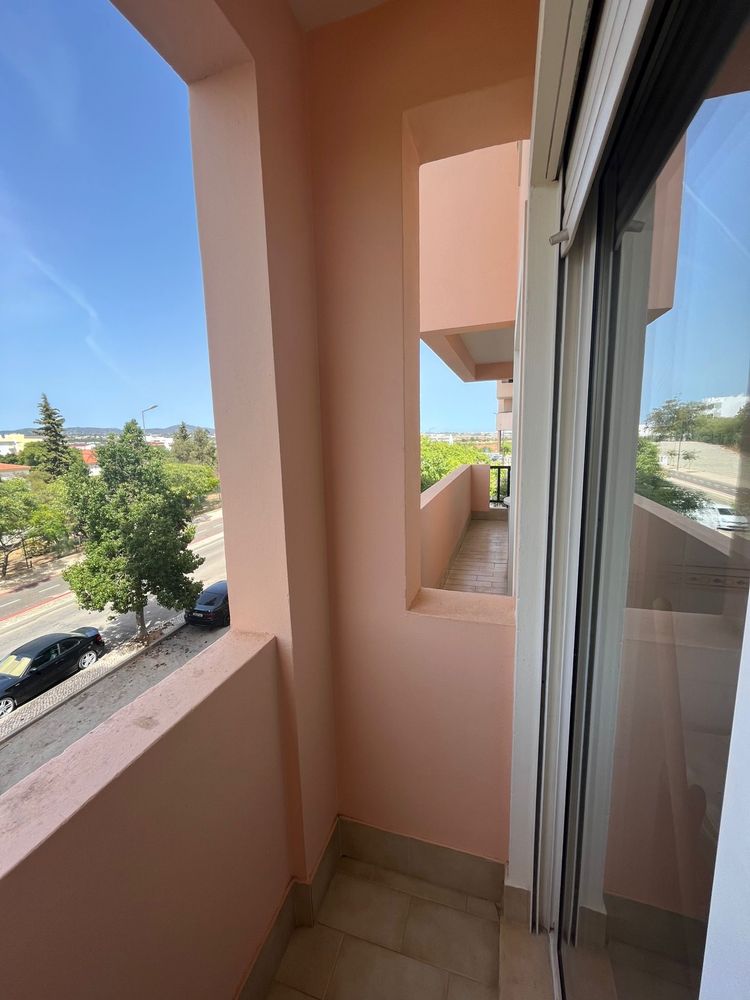 Apartamento T2  Universidade Vale Amoreira Penha