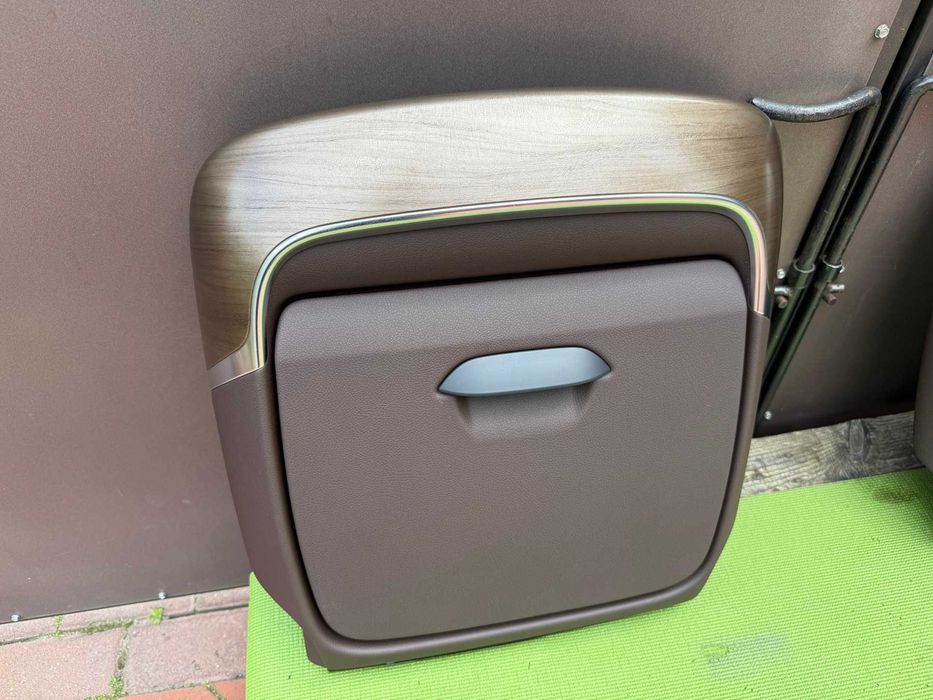 Оригінал столики салон V-клас Vito Viano W447 LED підсвітка Braun