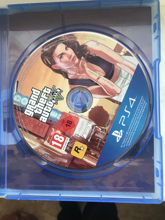Продам диск GTA 5 для PS4