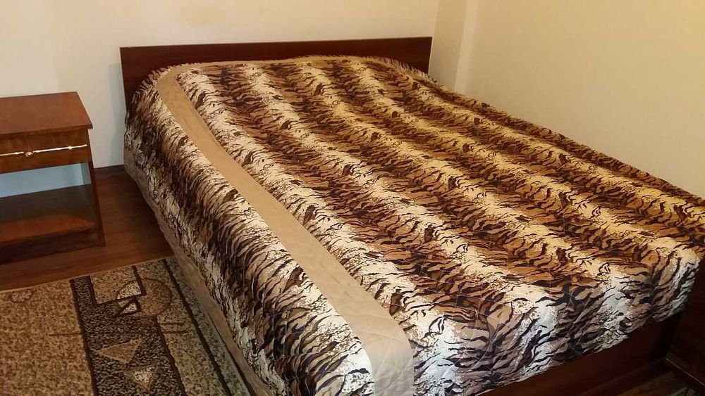 2кім ,центр, вул.Хмельницького 2, зал.вокзал, документи