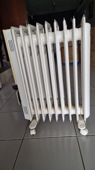 Aquecedor a óLeo marca Philips