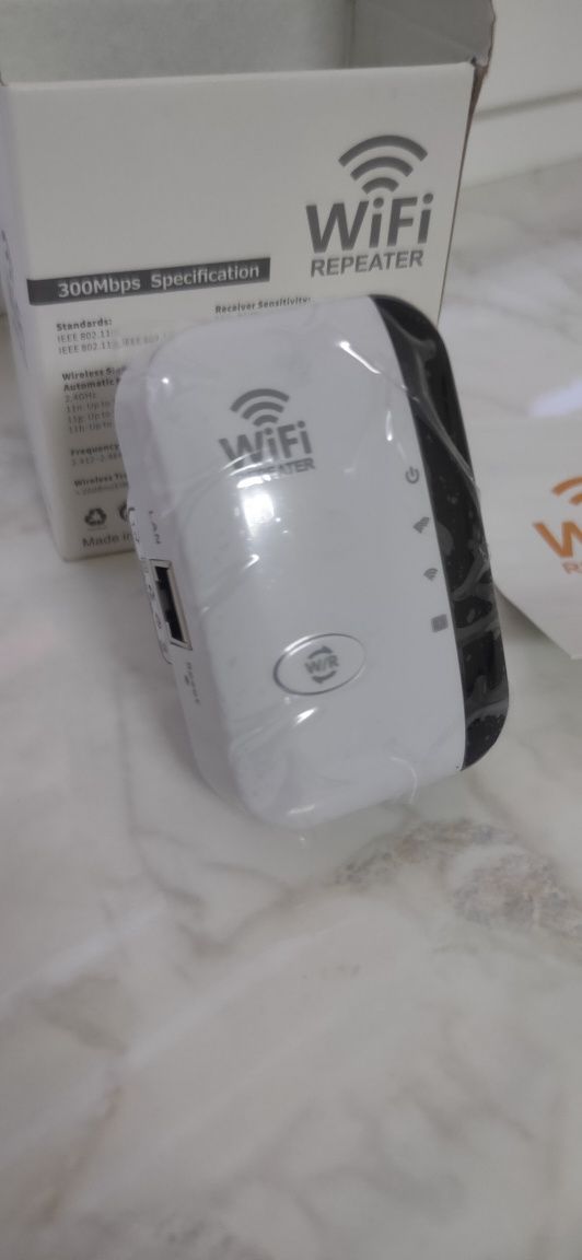 Репитер Wi-Fi усилитель 300 Mb