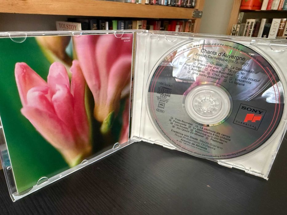 Canteloube – Songs Of The Auvergne – F. von Stade, Antonio De Almeida