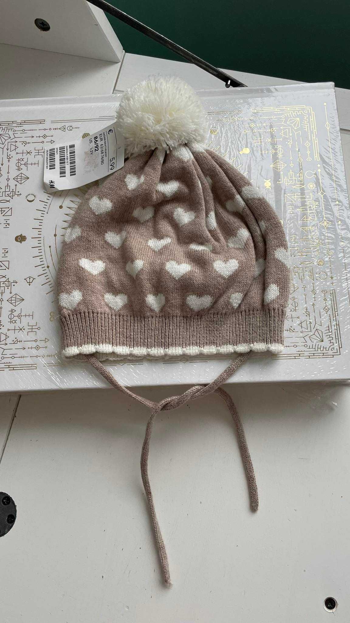H&M czapka zimowa w serduszka dla dziewczynki 86/92