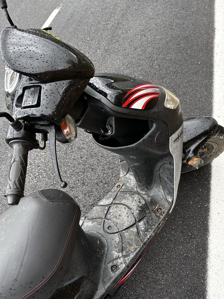 Scooter keeway 50 apenas 4000km