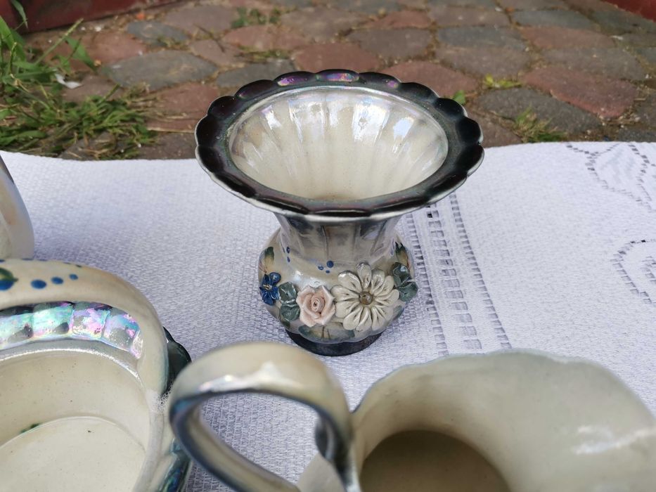 Filiżanki komplet z elementami