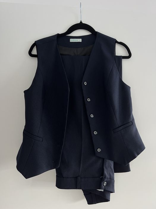 Костюм з жилеткою темно синій з смужкою