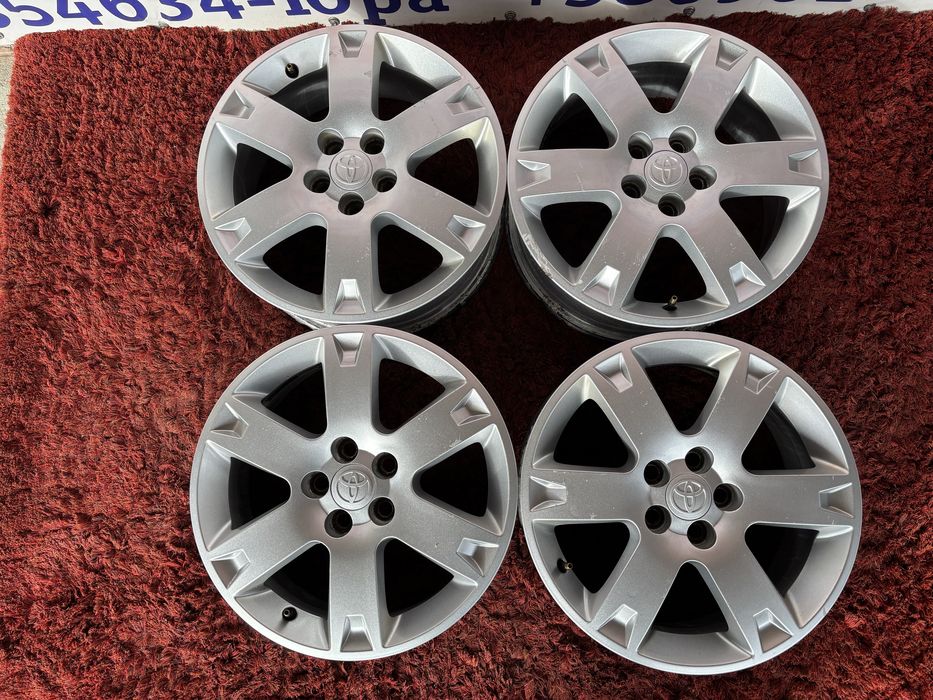 Original Toyota Avensis Corolla Prius R16 5x100