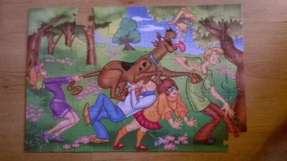 Scooby Doo, Skubi Du - 4*puzzle, karty, czapka, książeczka