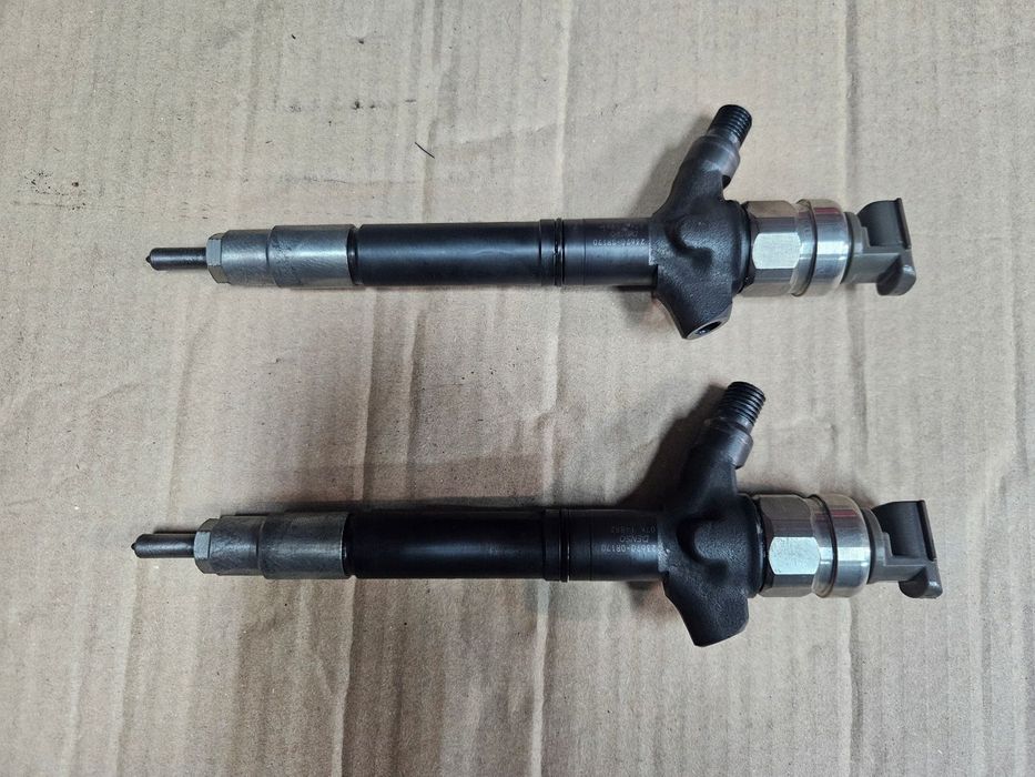 TOYOTA AVENSIS T25 2.0 RAV 4 III 06-09 2.2 D4D WTRYSKIWACZ