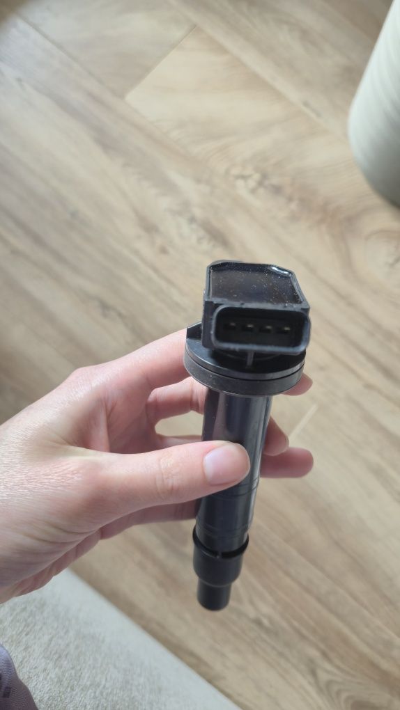 Кoтушка запалювання,кaтушка зажигания TOYOTA 90919-02260 DENSO