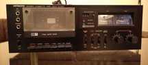 HITACHI magnetofon kasetowy D-220