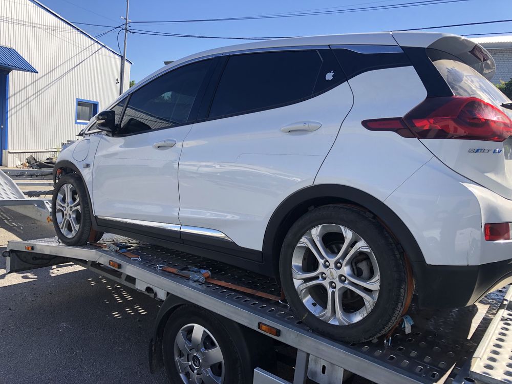 Разборка 17-23 год EUV EV Шевроле Болт бампер, двері, фара, ляда