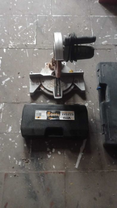 Vende se máquinas eletricas