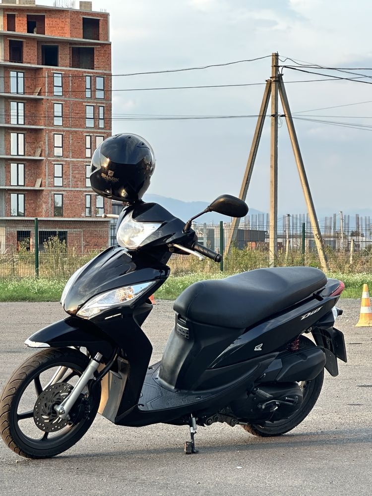 Скутер Honda dio 110