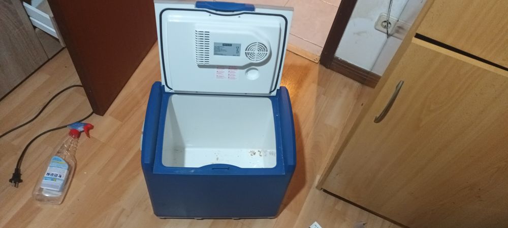 Frigorífico para viagem com transformador 24v-12vv