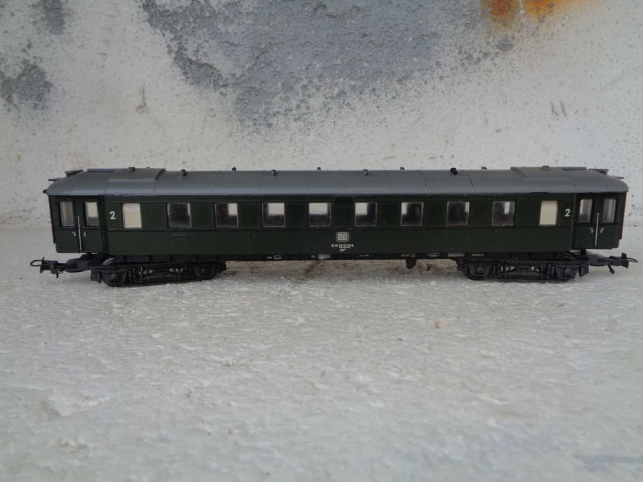 1.87 Carruagem passageiros 2ª classe da DB