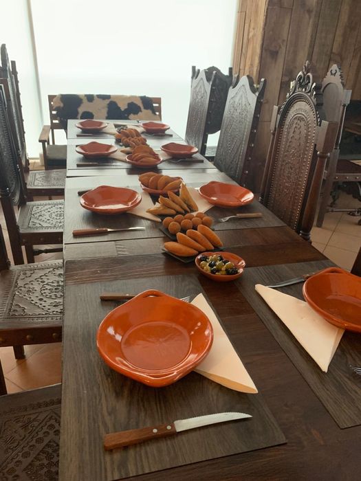 Cadeiras de madeira antigas