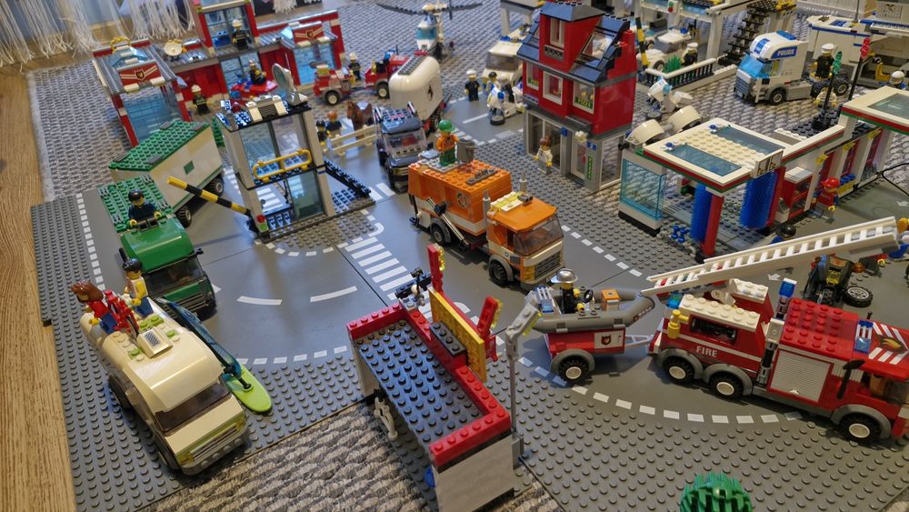 Mega zestaw Lego City Miasto ( 18 zestawow)