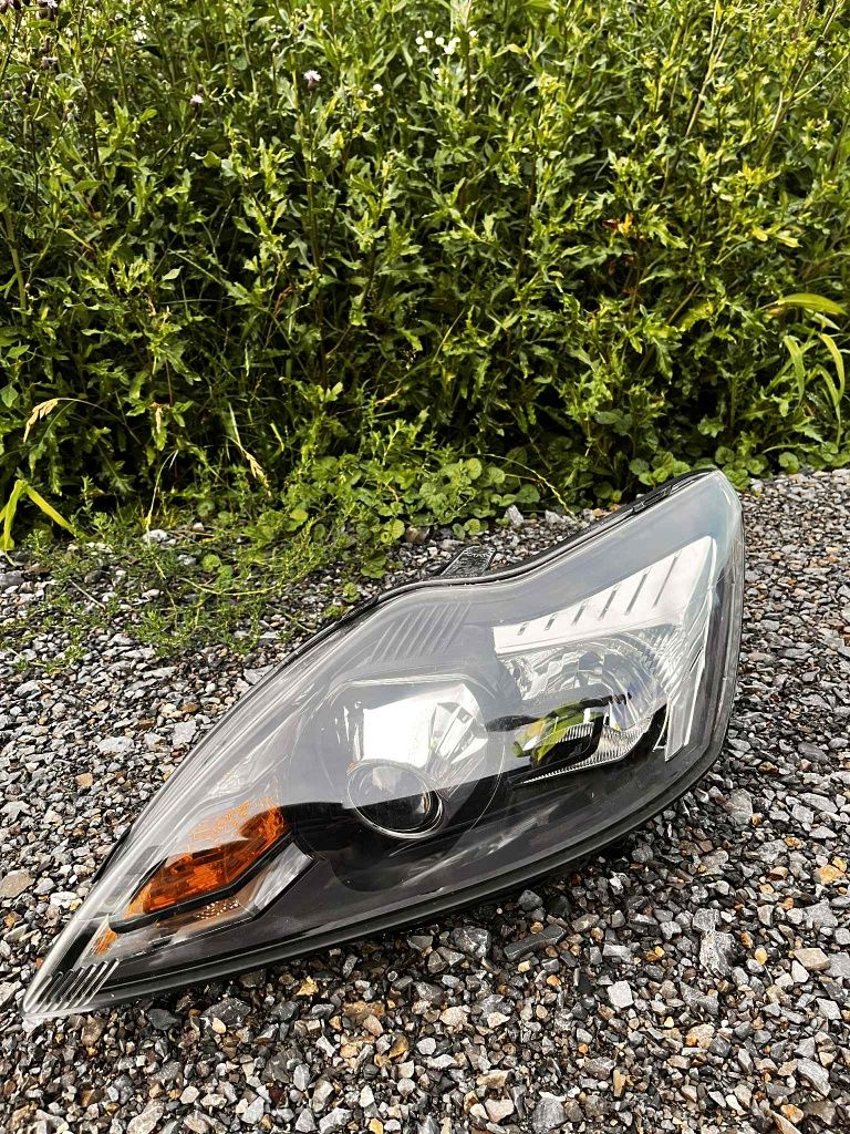 Ford Focus MK2 Lift Xenon L+P oryginał Europa