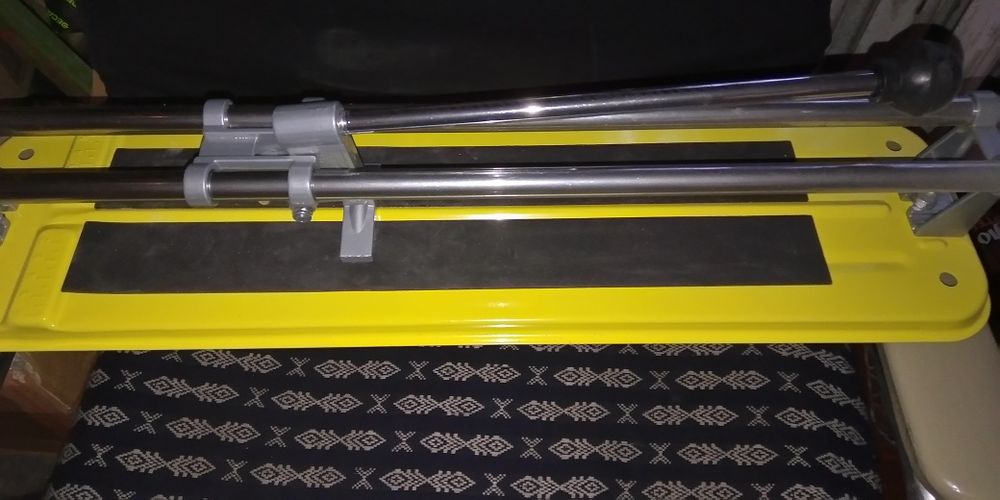 Плиткорез ручной