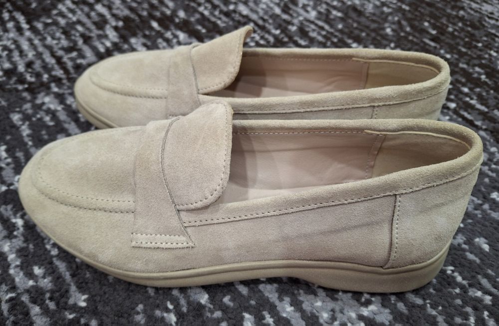 Продам жіночі лофери