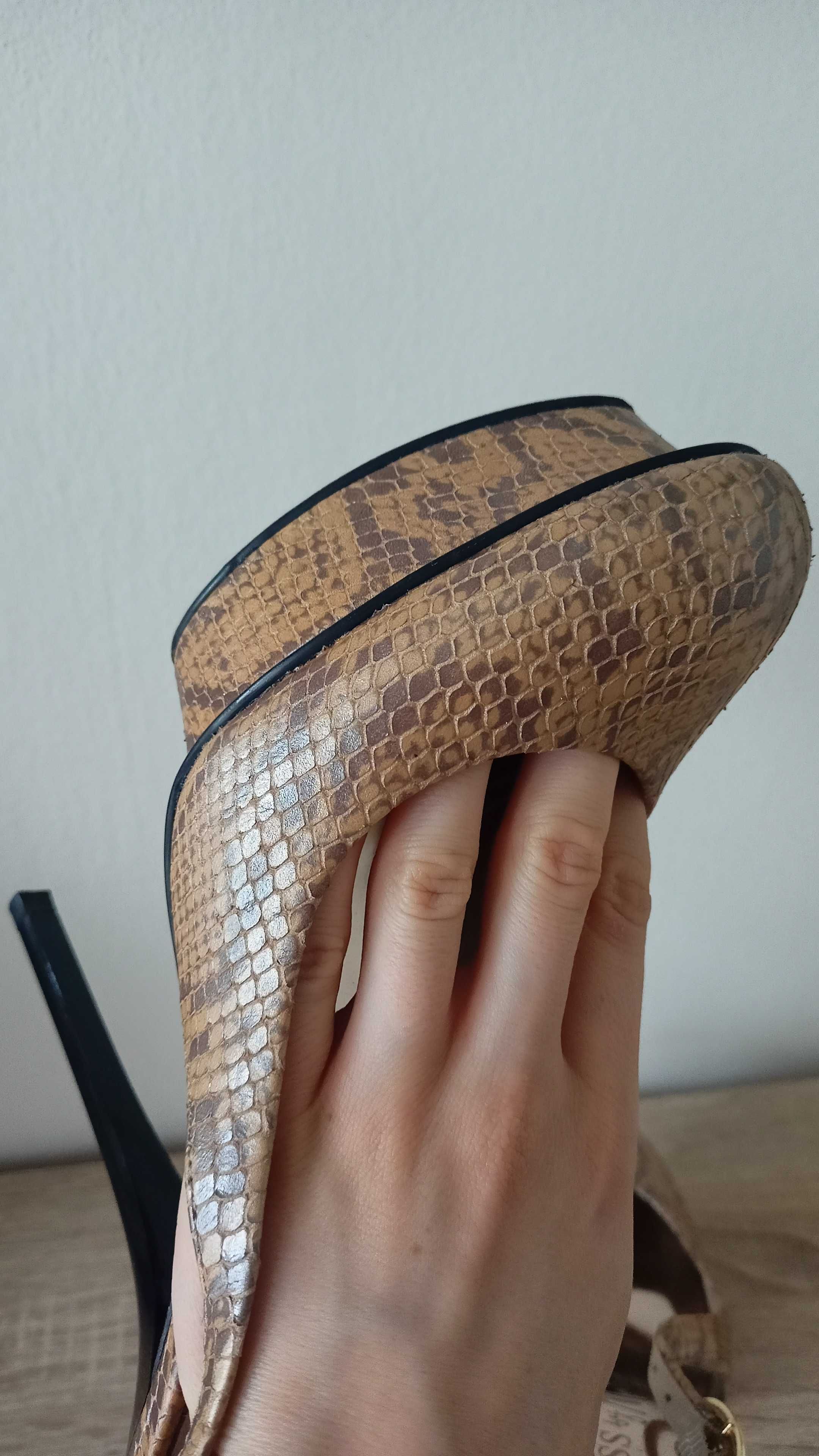Szpilki Guess Marciano r. 36