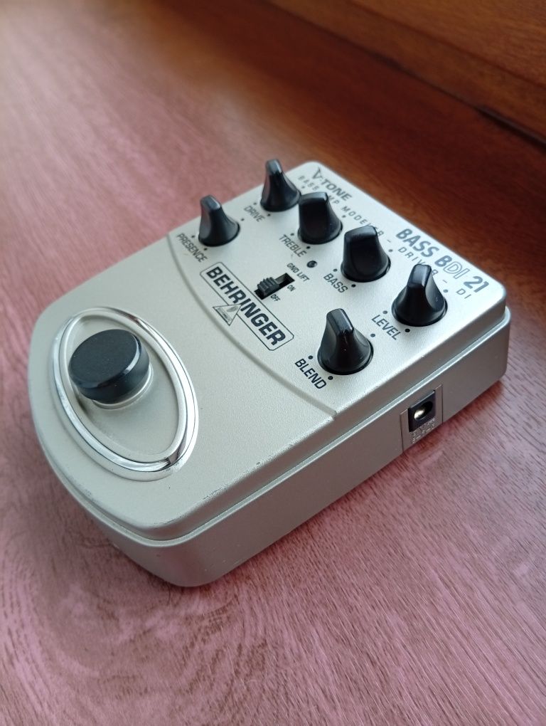 Behringer BDI 21 Preamp basowy Driver overdrive gitara basowa bass