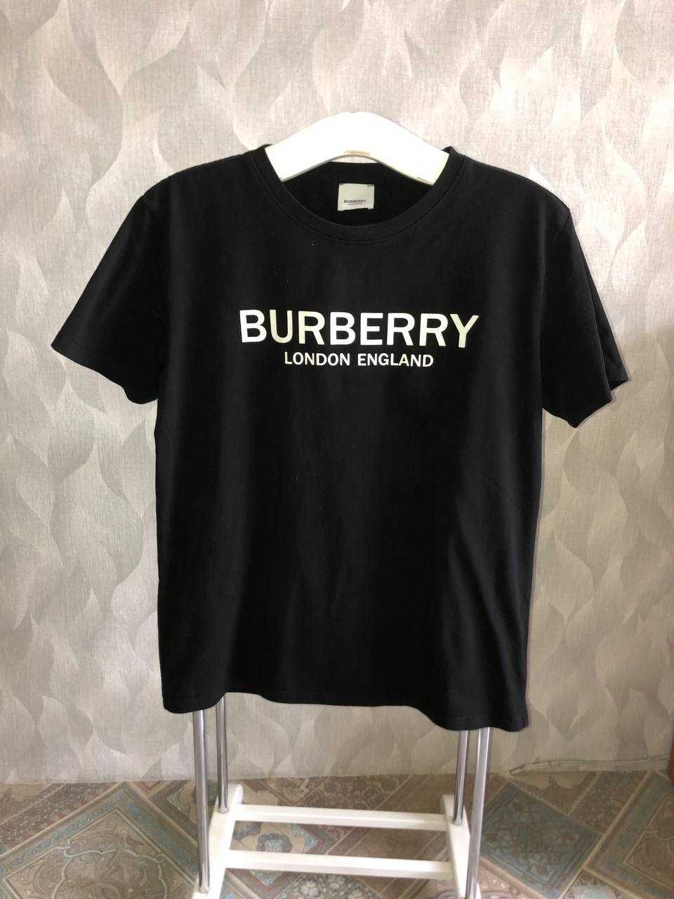 футболку Burberry