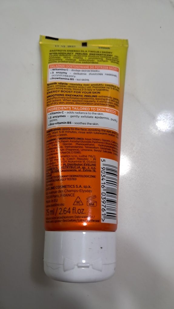 Eveline wygładzający peeling enzymatyczny vitC 75 ml