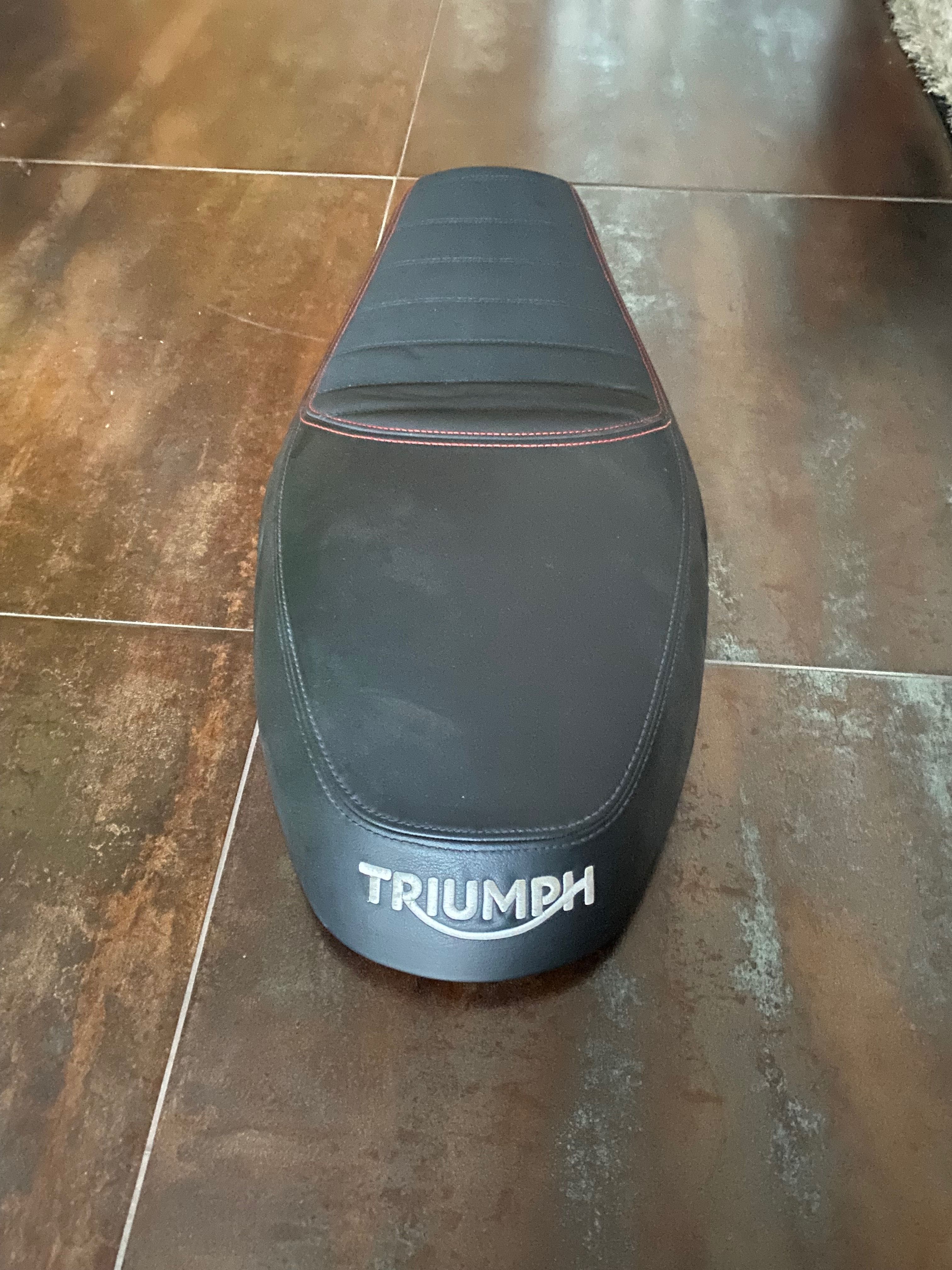 Triumph thruxton 1200 r