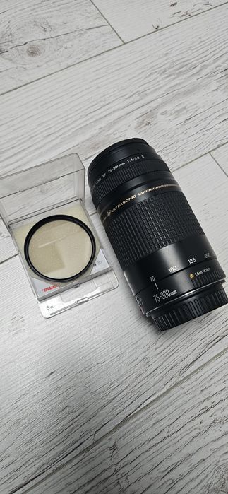 Obiektyw CANON Ultrasonic EF 75-300mm 4-5.6